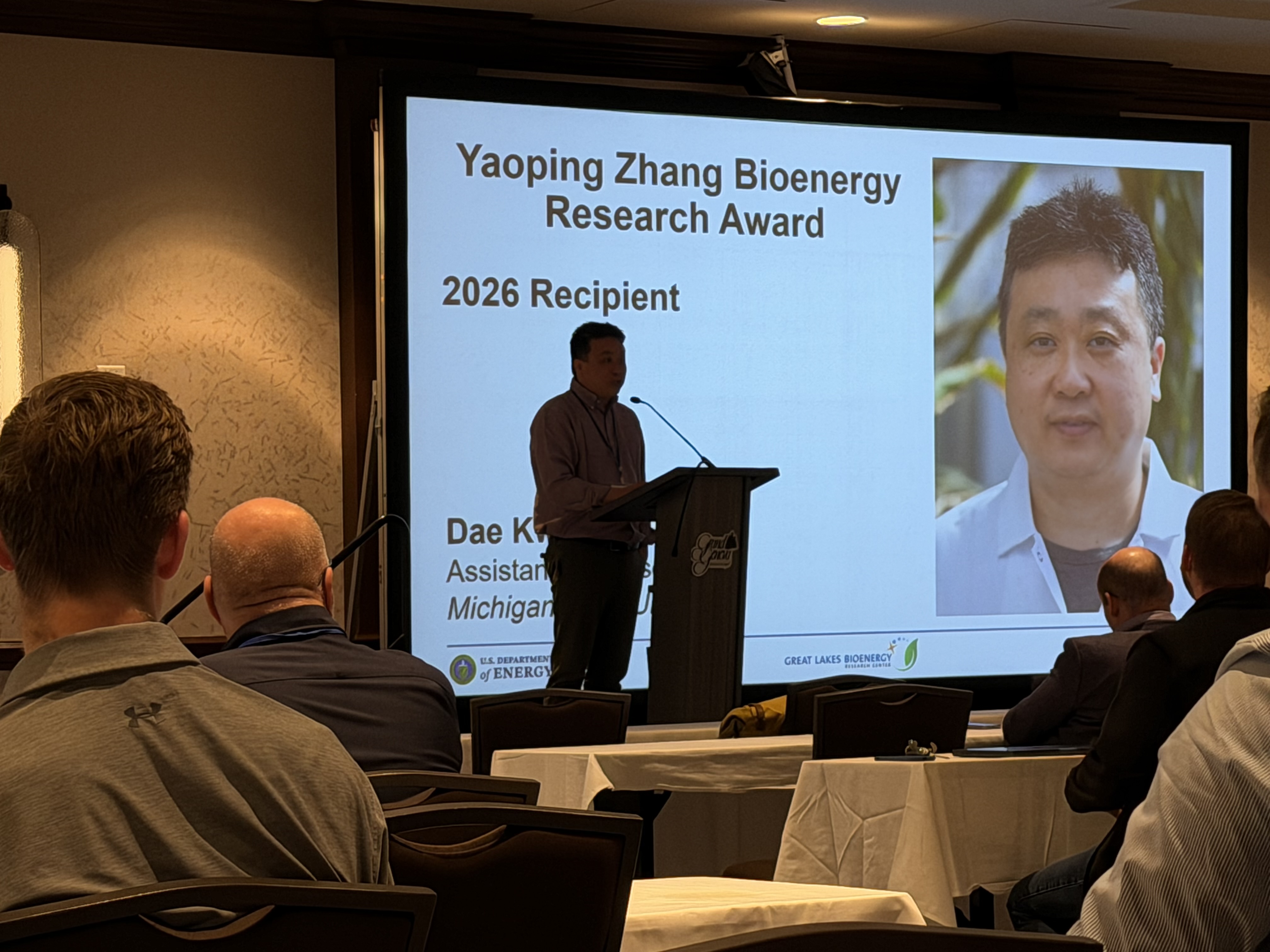 Dae Kwan Ko giving remarks after receiving the 2026 Yaoping Zhang Bioenergy Research Award